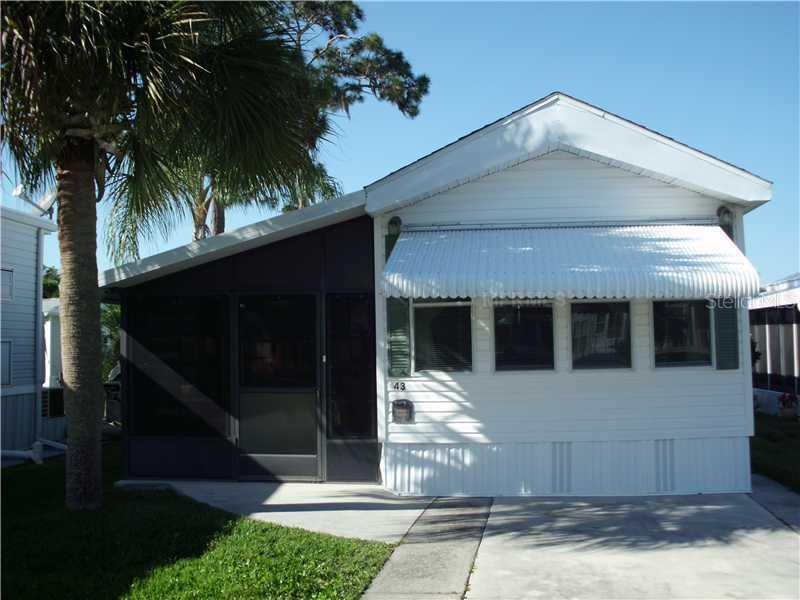 43 Crown Point Dr., Nokomis, FL 34275