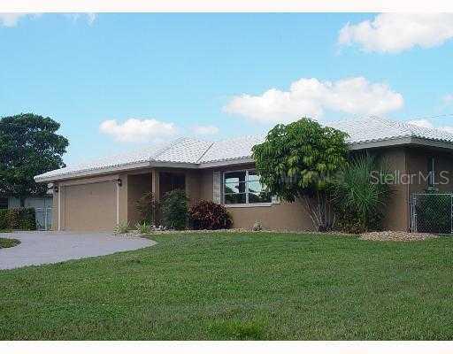 111 Rubens Dr., Nokomis, FL 34275