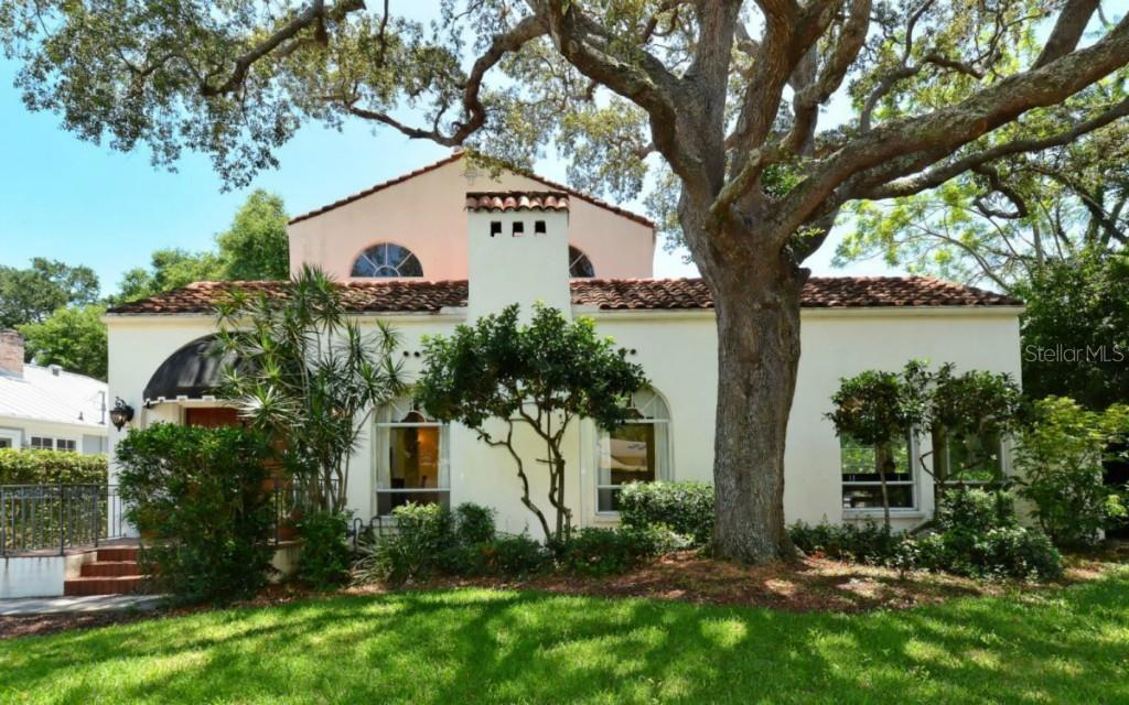 1011 Bayou Pl., Sarasota, FL 34236