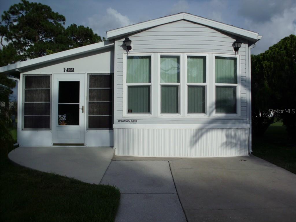 205 Crown Point Dr., Nokomis, FL 34275