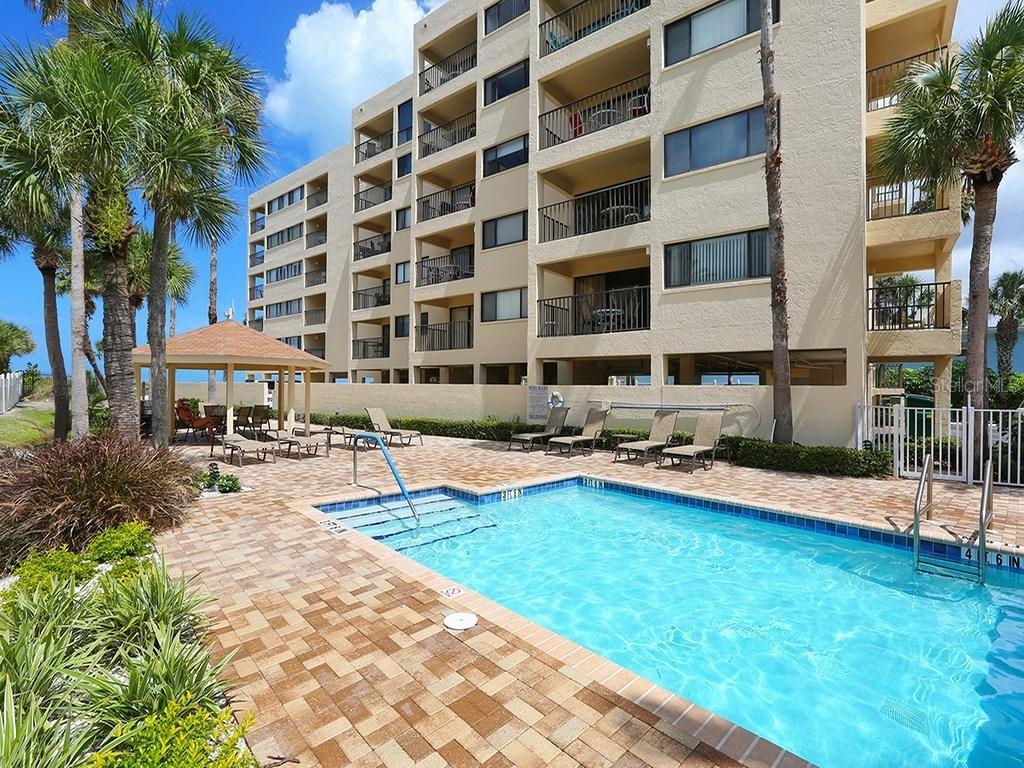 1001 Point Of Rocks Rd. #208, Sarasota, FL 34242