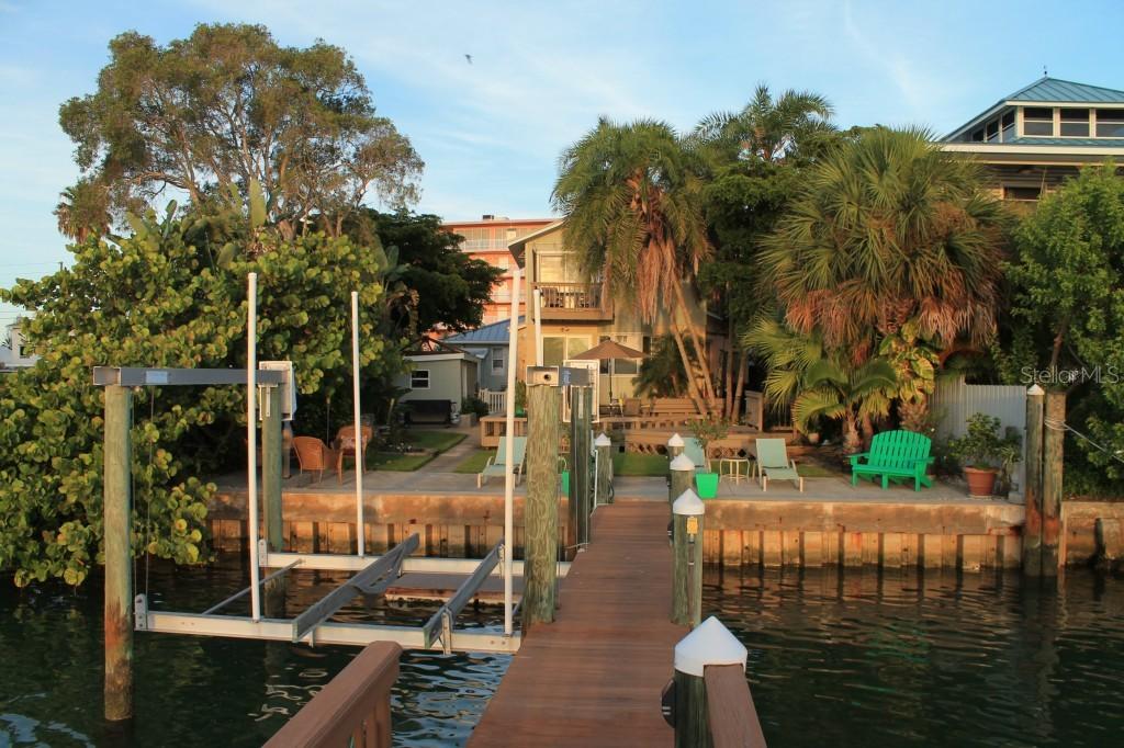 9975 Gulf Blvd., Treasure Island, FL 33706