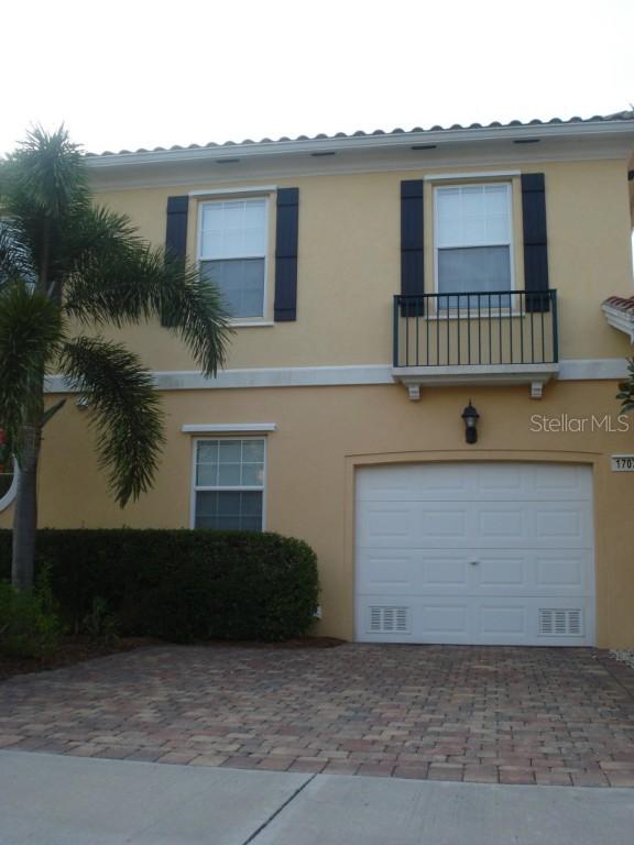 1707 Burgos Dr., Sarasota, FL 34238