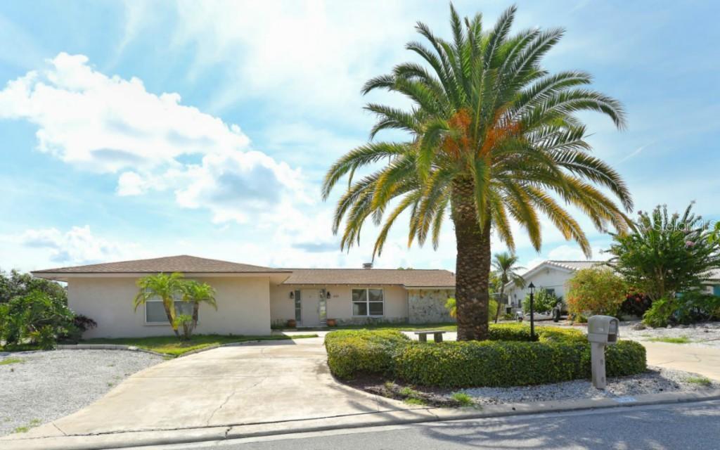 4107 101st St., Bradenton, FL 34210