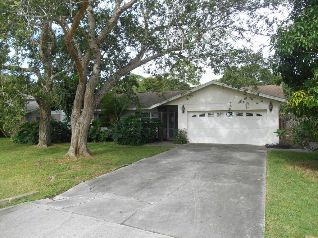 2204 Mystic Dr., Sarasota, FL 34232