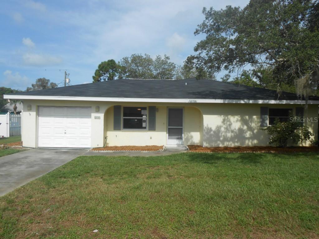 899 Cocoanut Ave., Nokomis, FL 34275