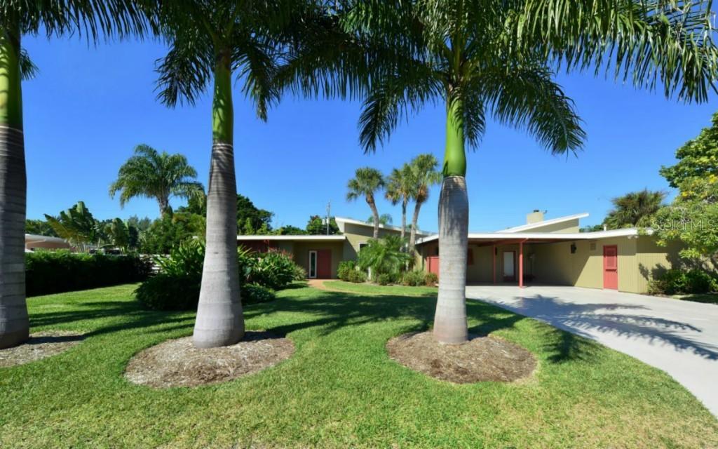 1143 Morningside Pl., Sarasota, FL 34236