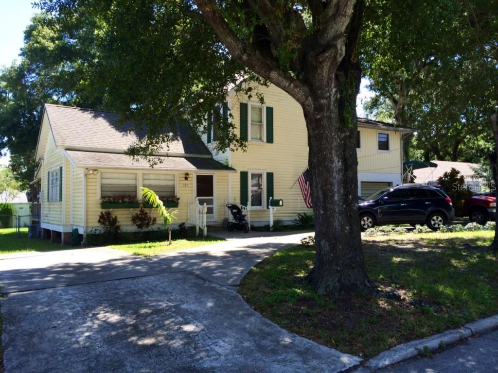 1211 22nd St., Bradenton, FL 34205