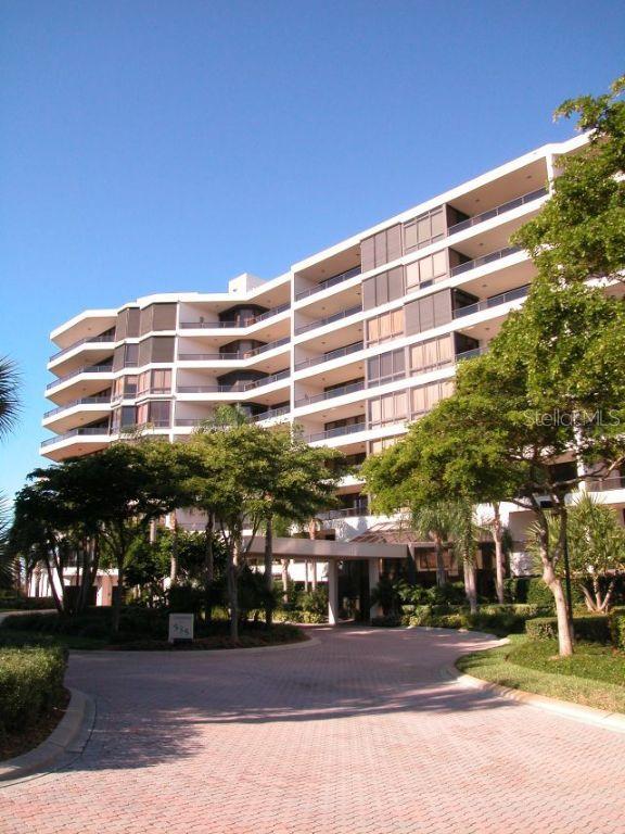 565 Sanctuary Dr. #B504, Longboat Key, FL 34228