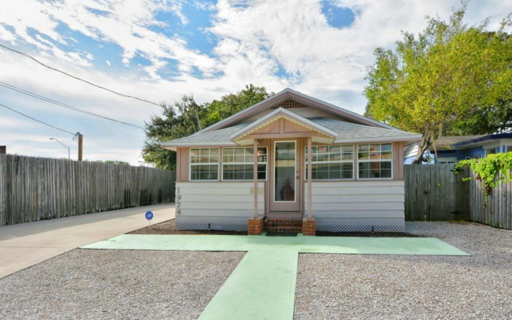 1974 Adams Ln., Sarasota, FL 34236