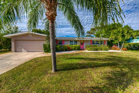 508 74th St., Holmes Beach, FL 34217