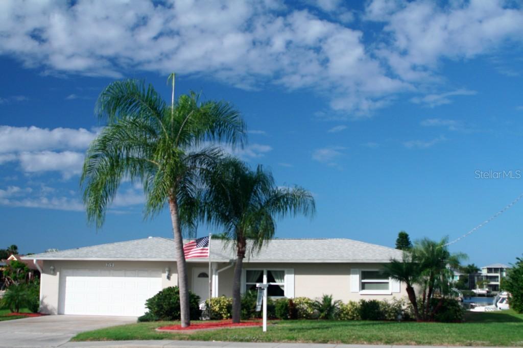 715 Albee Farm Rd., Nokomis, FL 34275