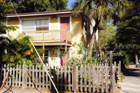 422 Julia Pl., Sarasota, FL 34236