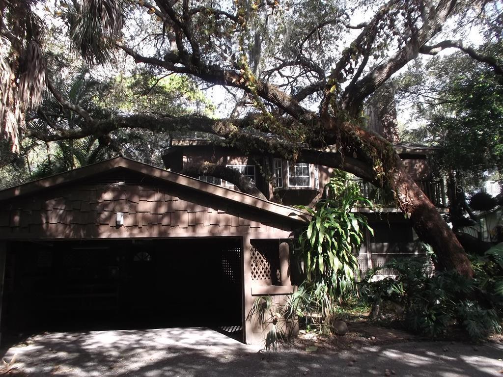 2719 Greendale Dr., Sarasota, FL 34232