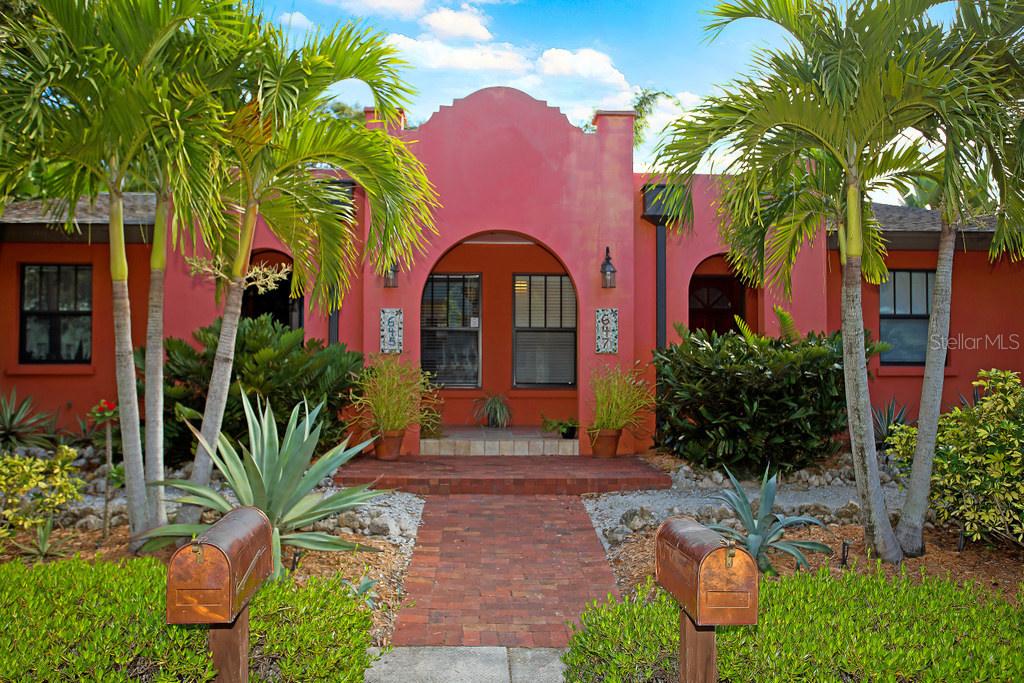 645-647 Madison Ct., Sarasota, FL 34236