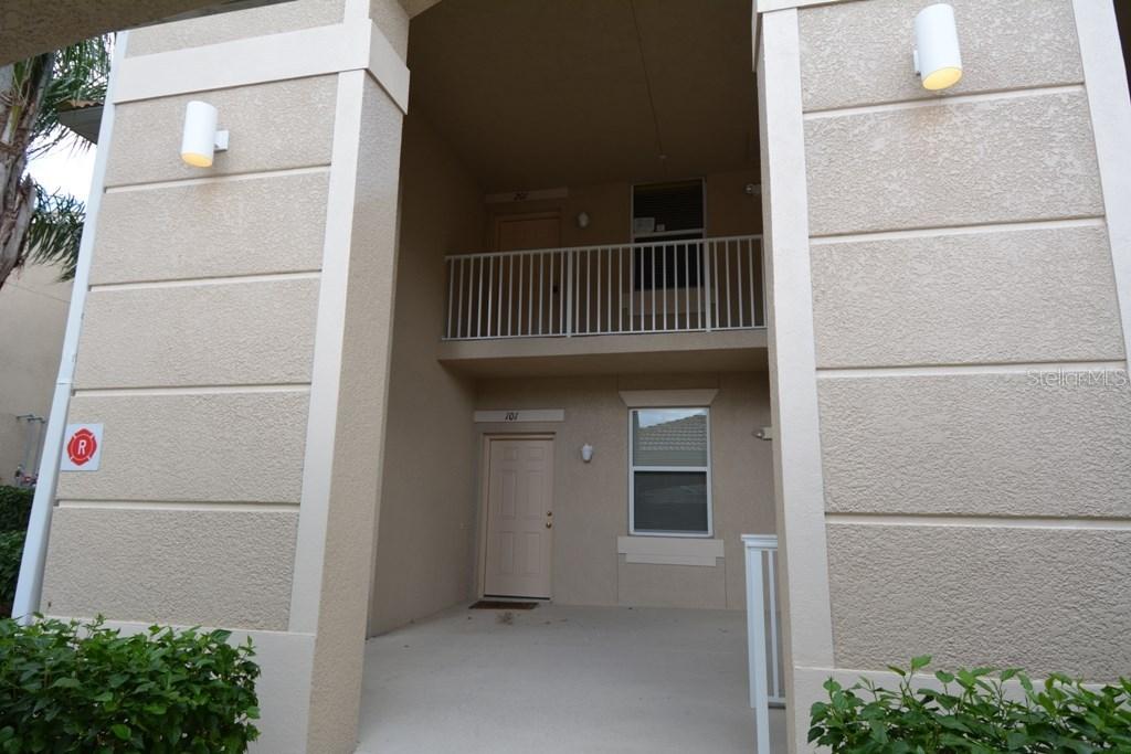 1011 Fairwaycove Ln. #201, Bradenton, FL 34212