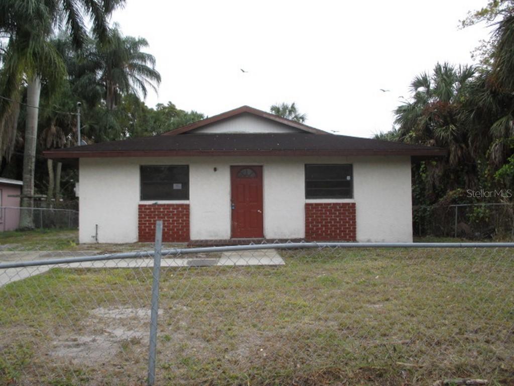 1666 25th St., Sarasota, FL 34234