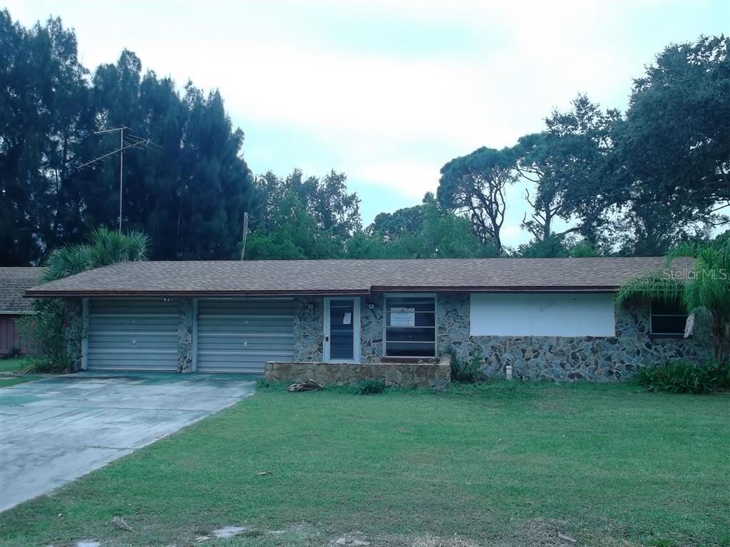 831 E 3rd St., Englewood, FL 34223