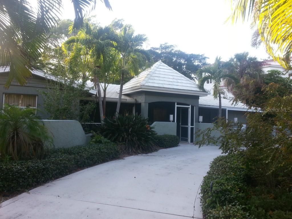 240 Van Buren Dr., Sarasota, FL 34236