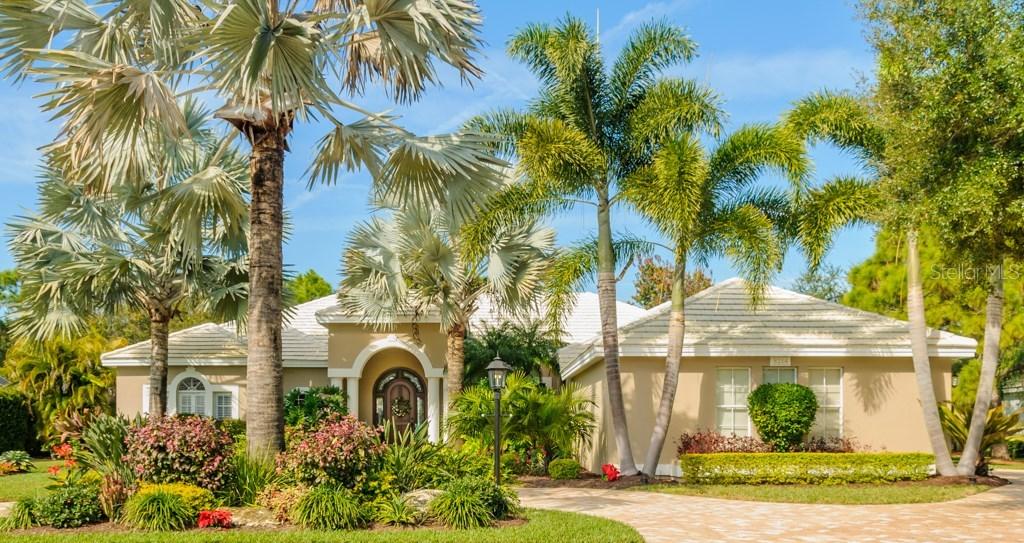8214 Regents Ct., University Park, FL 34201