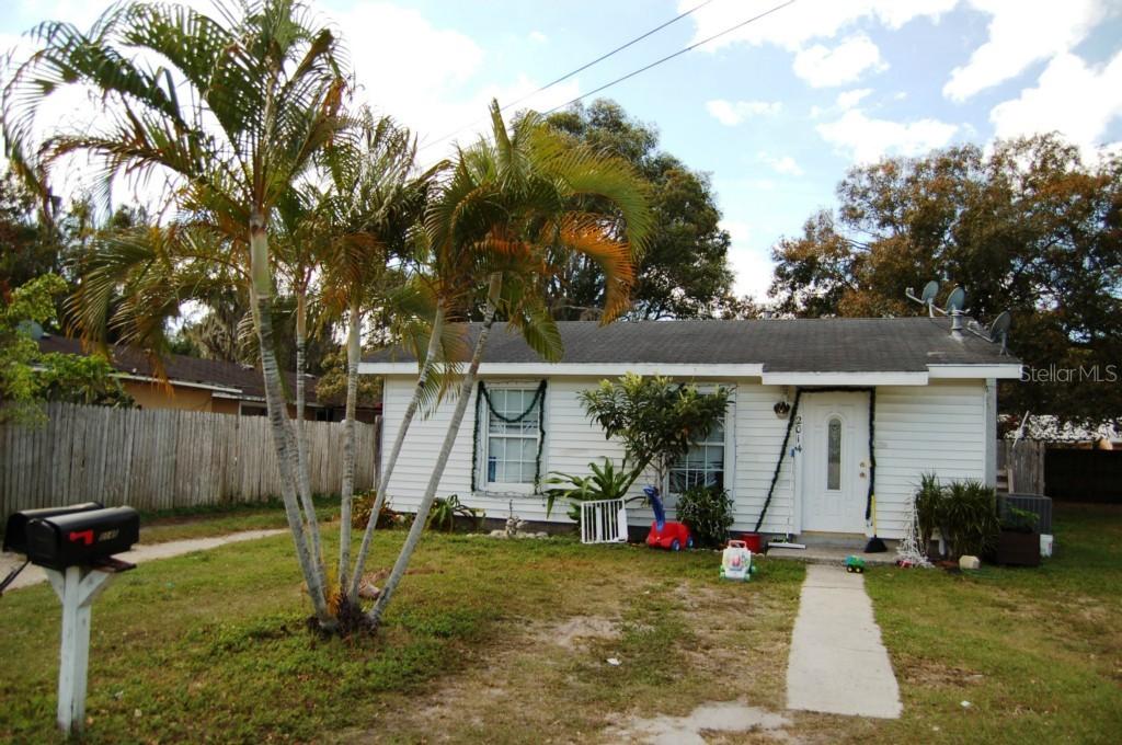 2014 10th St., Bradenton, FL 34205