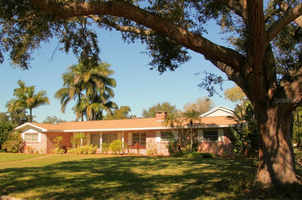 2102 7th St., Palmetto, FL 34221