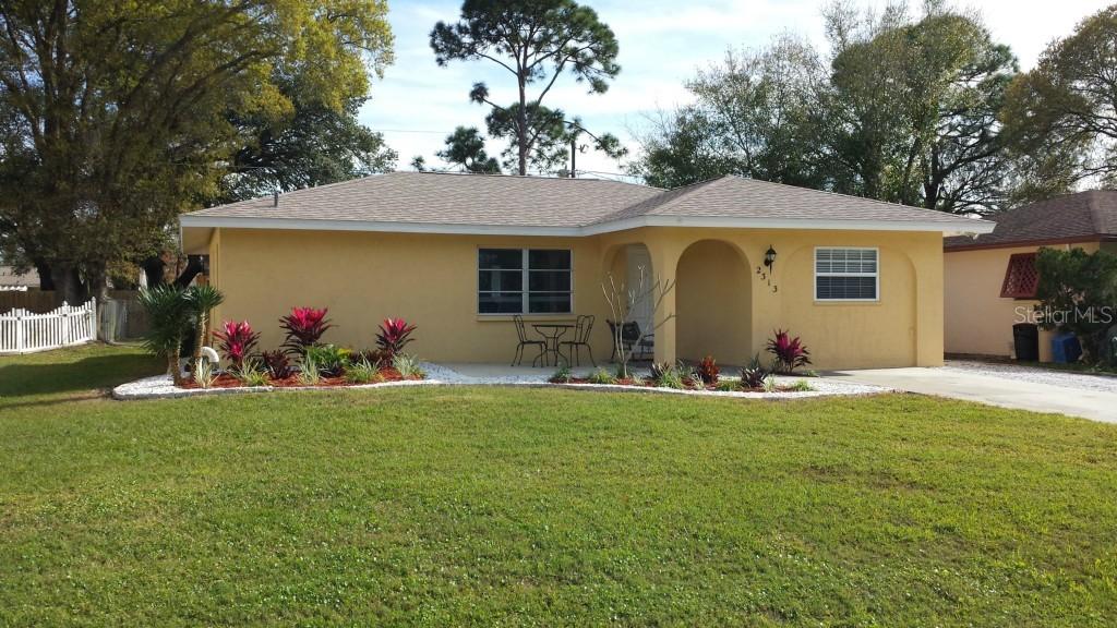 2313 Amanda Dr., Sarasota, FL 34232