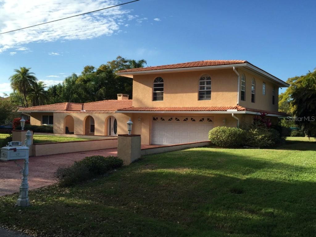 1651 Shelburne Ln., Sarasota, FL 34231