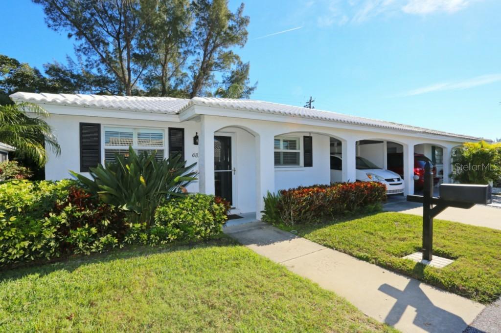 682 Spanish Dr. #105, Longboat Key, FL 34228