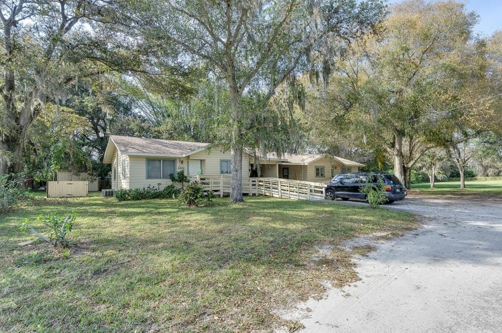 2222 7th St., Bradenton, FL 34208