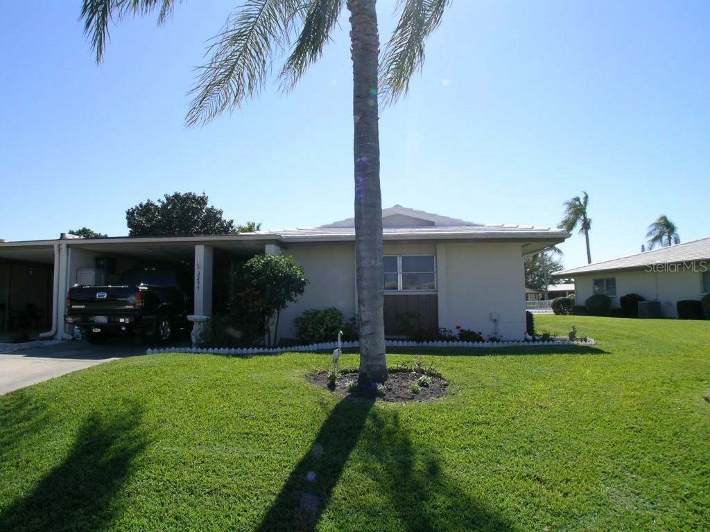 3244 Suffolk Ln. #402, Sarasota, FL 34239