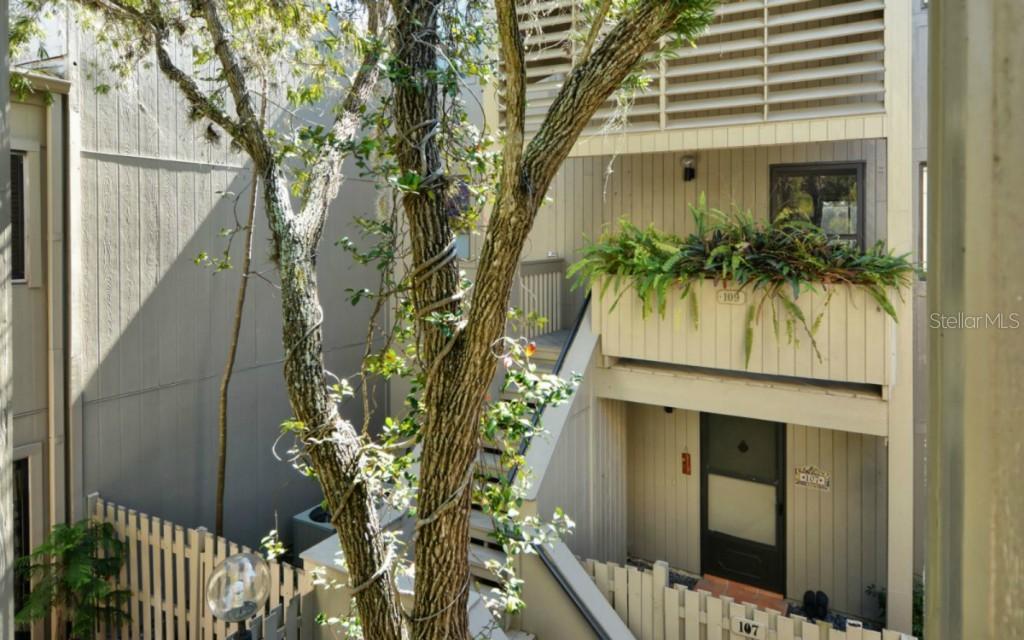 109 Woodland Pl., Osprey, FL 34229