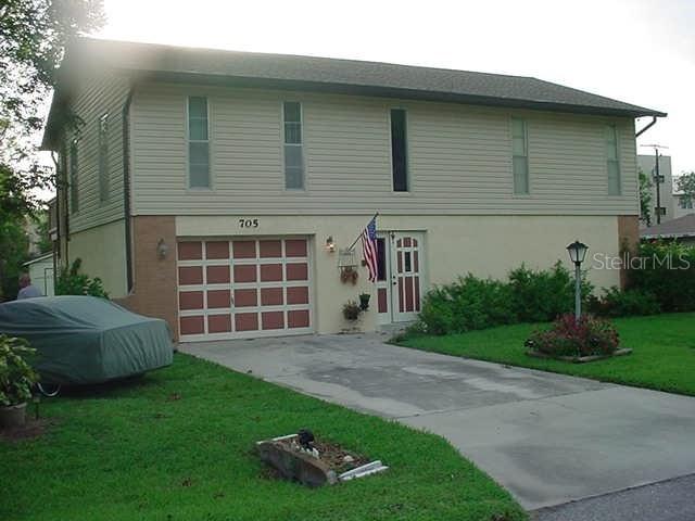 705 15th Avenue Dr., Palmetto, FL 34221