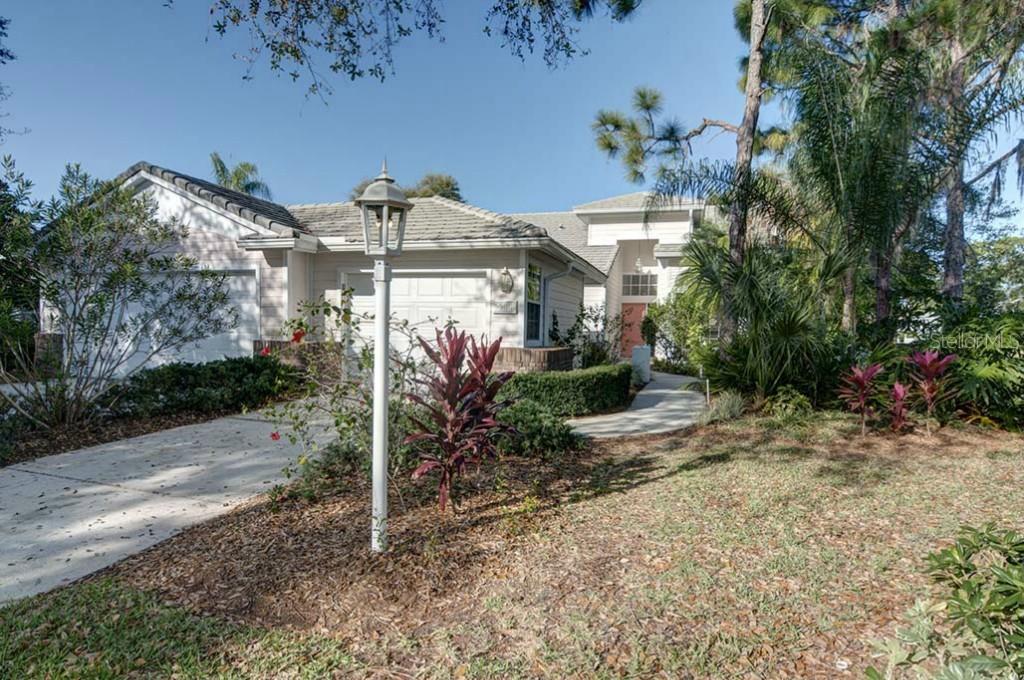 7700 Whitebridge Glen, University Park, FL 34201