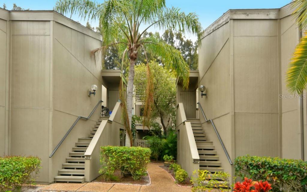 211 Woodland Dr., Osprey, FL 34229