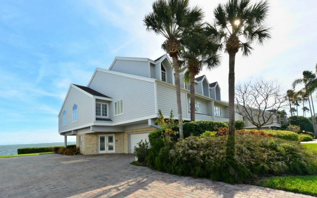 26 Tidy Island Blvd., Bradenton, FL 34210