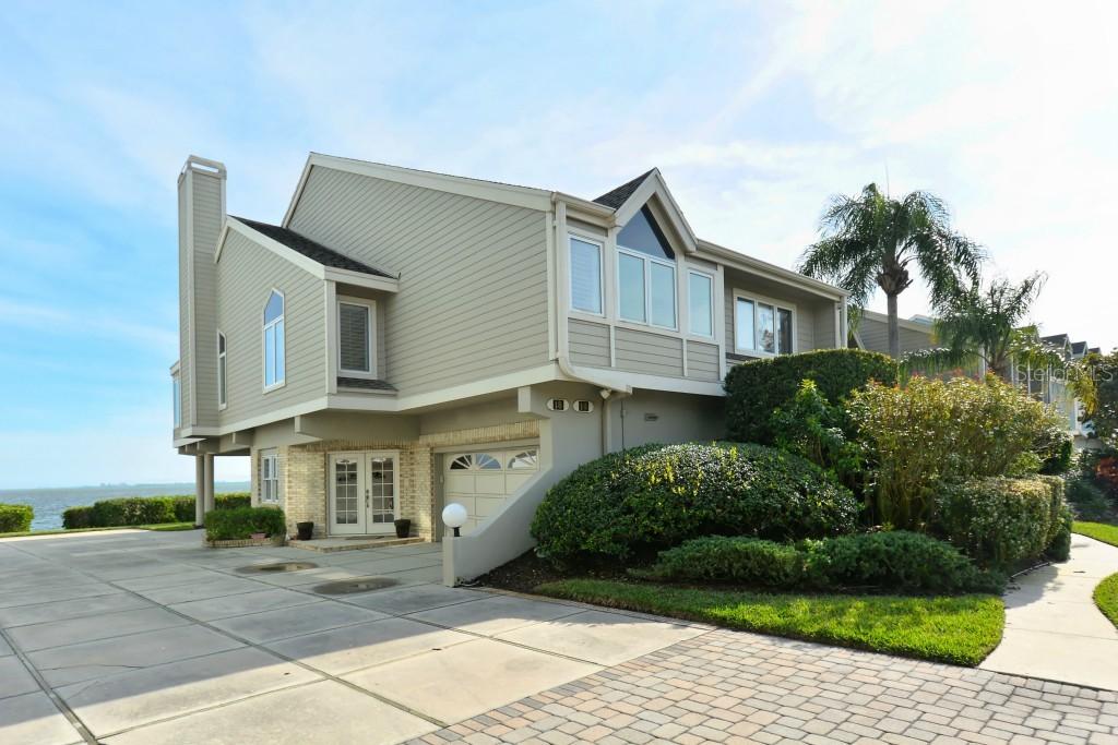 18 Tidy Island Blvd., Bradenton, FL 34210