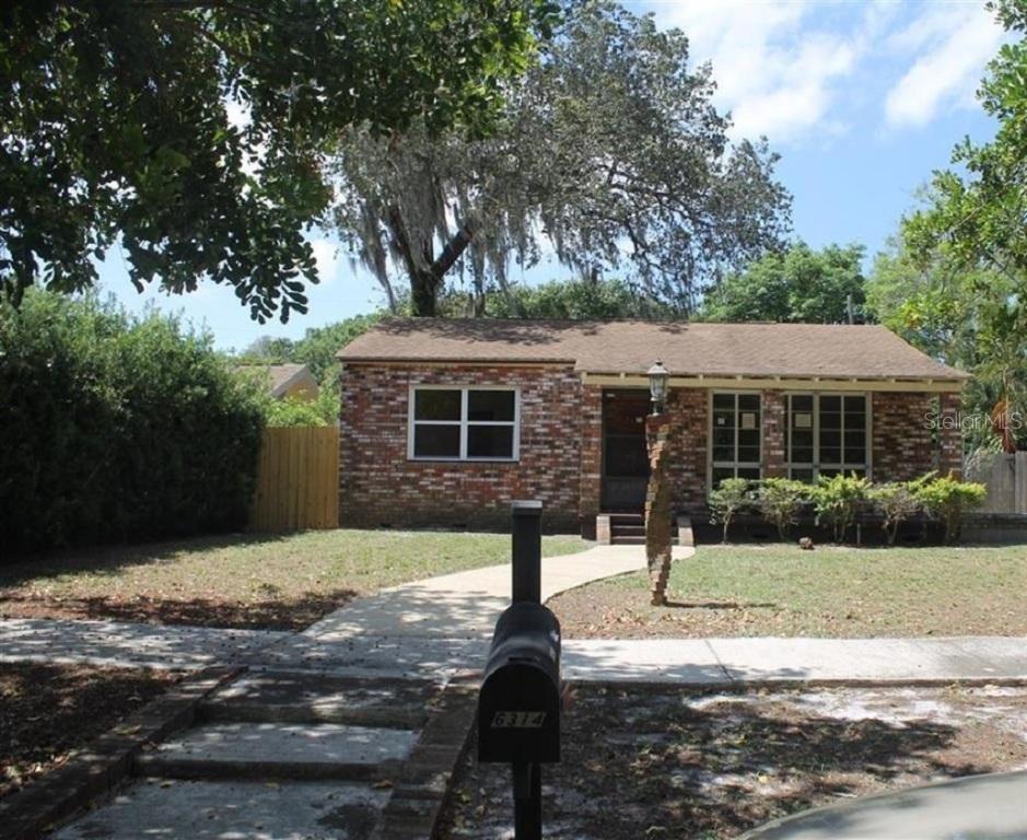 6314 10th Ave., Gulfport, FL 33707