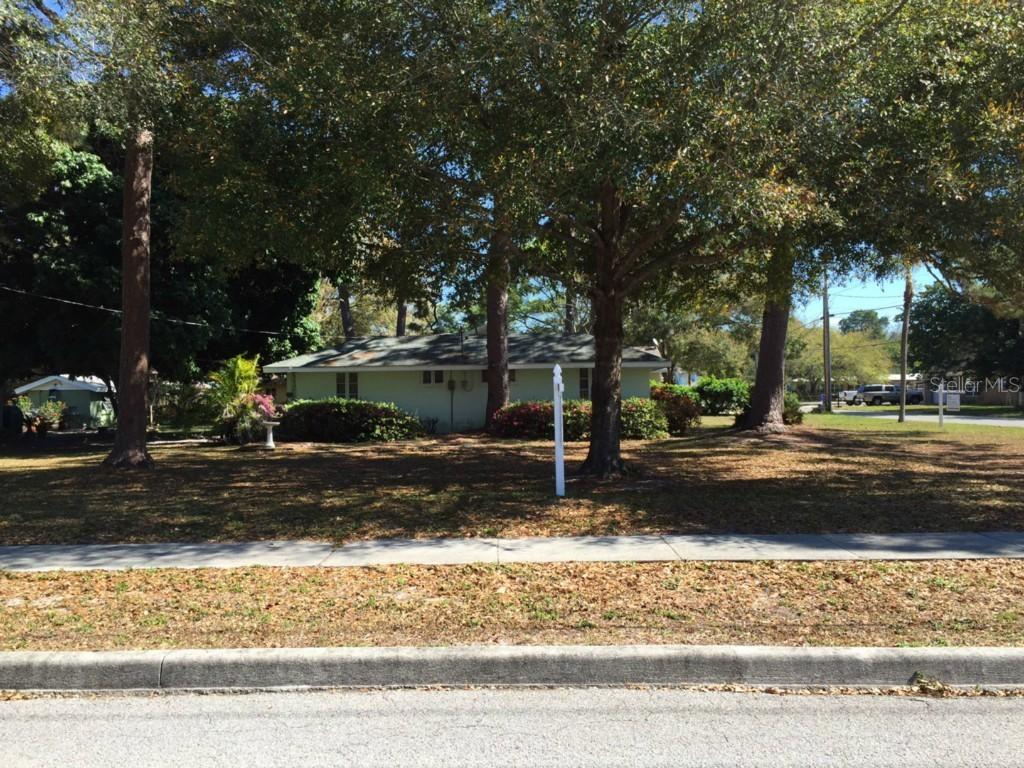 4308 11th Ave., Bradenton, FL 34208