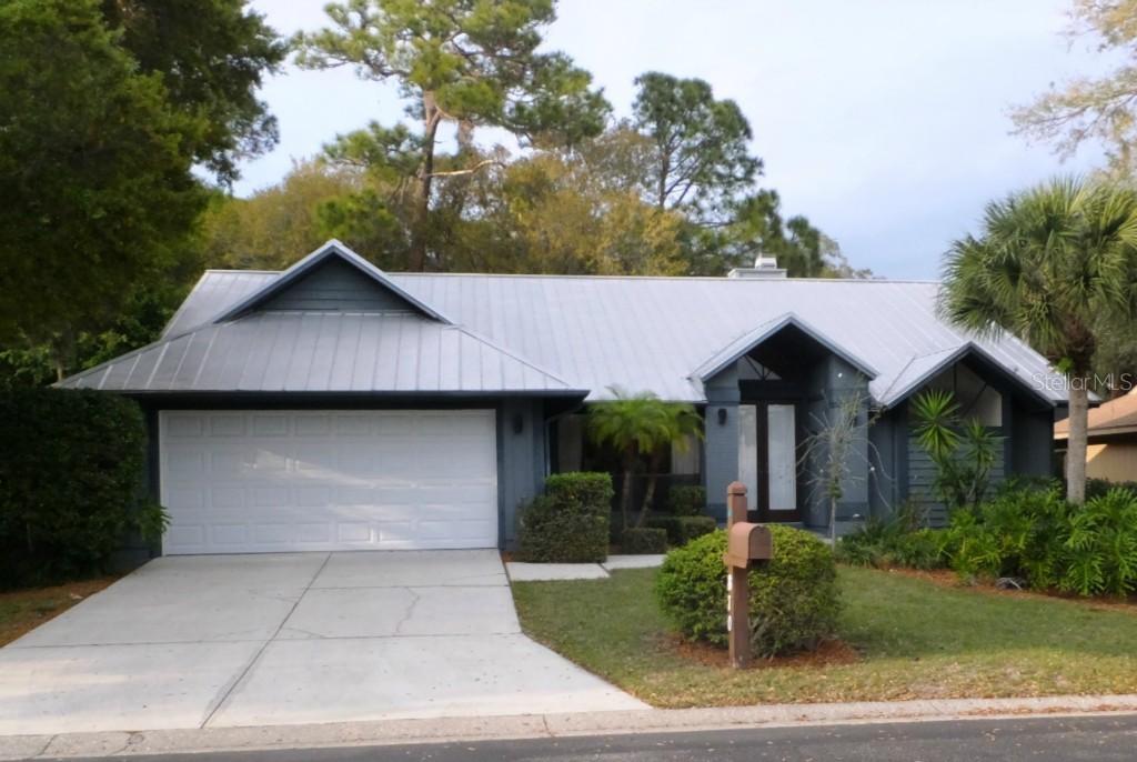 870 Faulkwood Ct., Sarasota, FL 34232