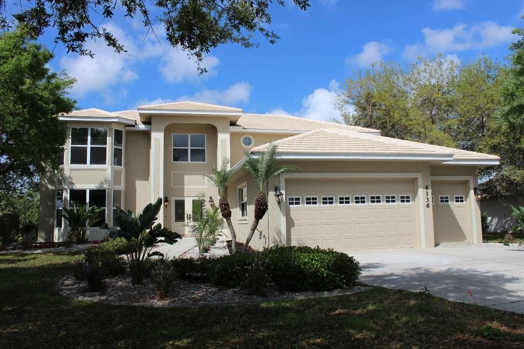 6136 9th Avenue Cir., Bradenton, FL 34212
