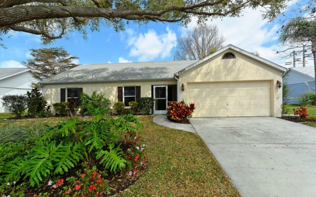 4903 9th Ave., Bradenton, FL 34208
