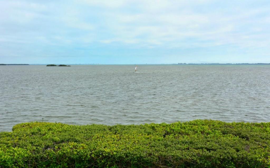 64 Tidy Island Blvd., Bradenton, FL 34210