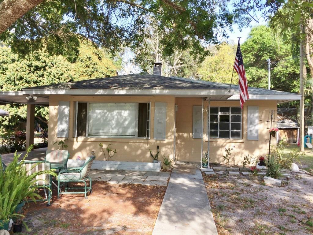 921 23rd St., Bradenton, FL 34205