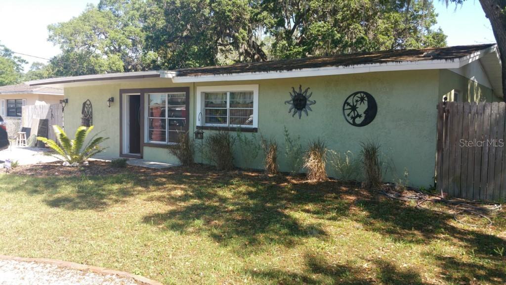 241 Midwest Pkwy., Sarasota, FL 34232