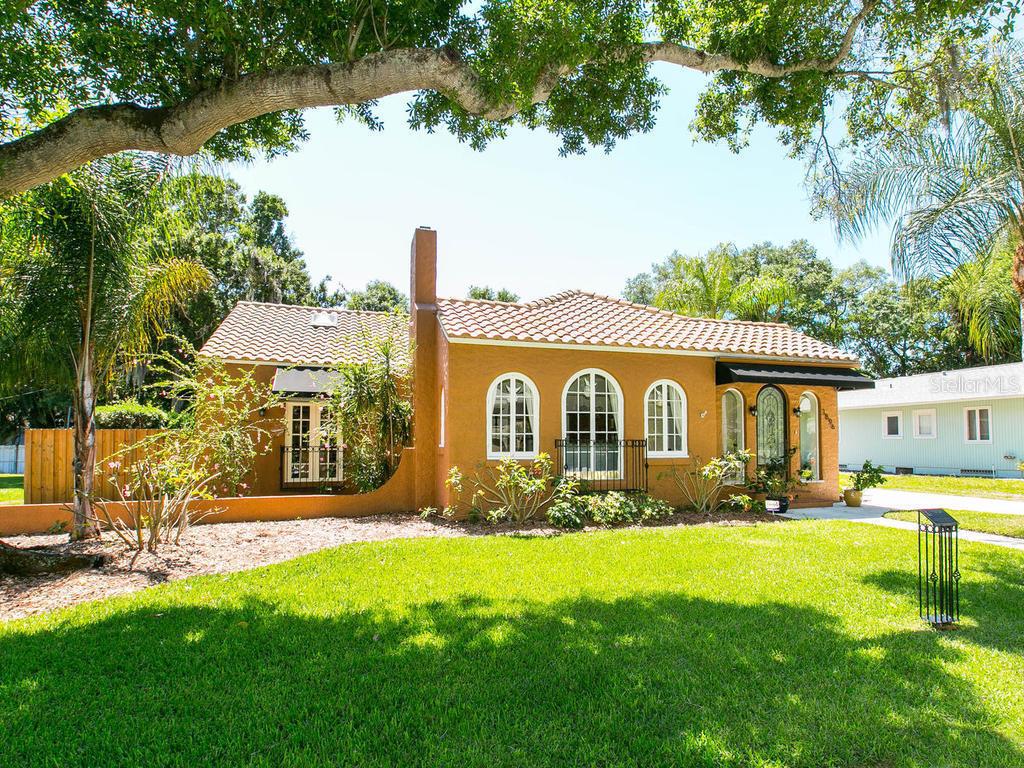 1896 Hibiscus St., Sarasota, FL 34239