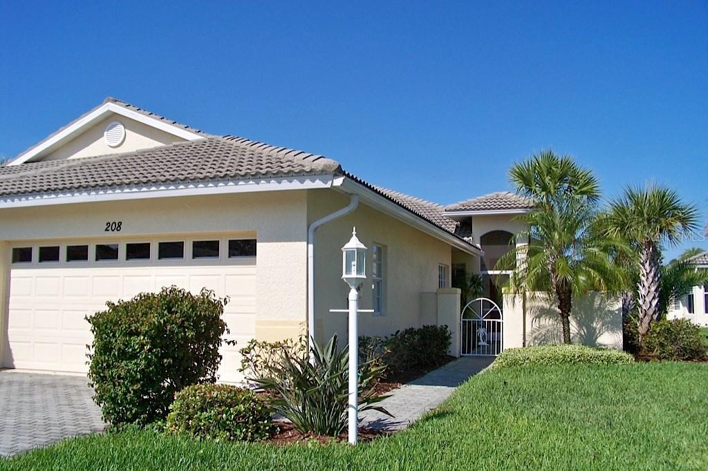 208 Reclinata Cir., Venice, FL 34292