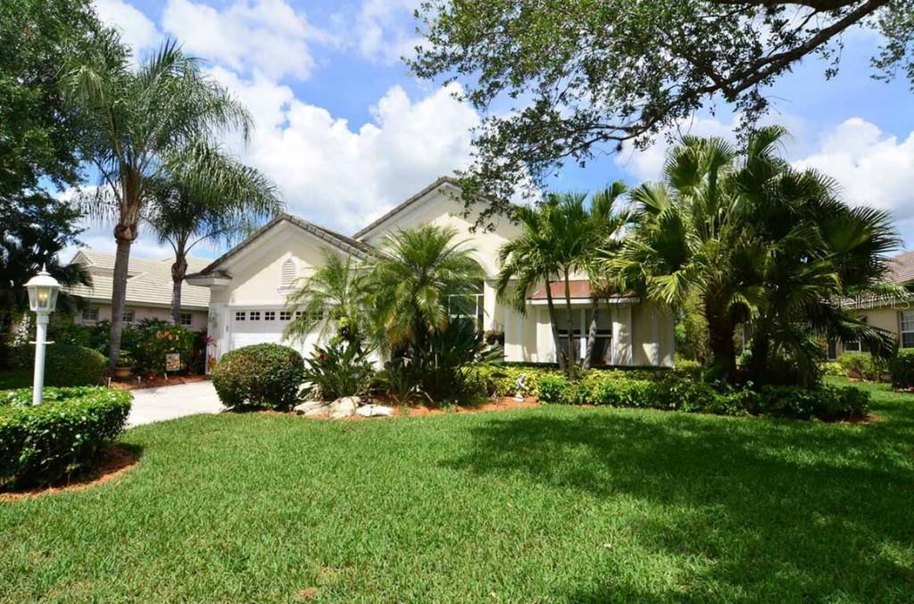 6523 Virginia Crossing, University Park, FL 34201