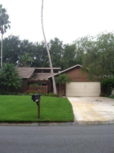 5016 33rd St., Bradenton, FL 34203