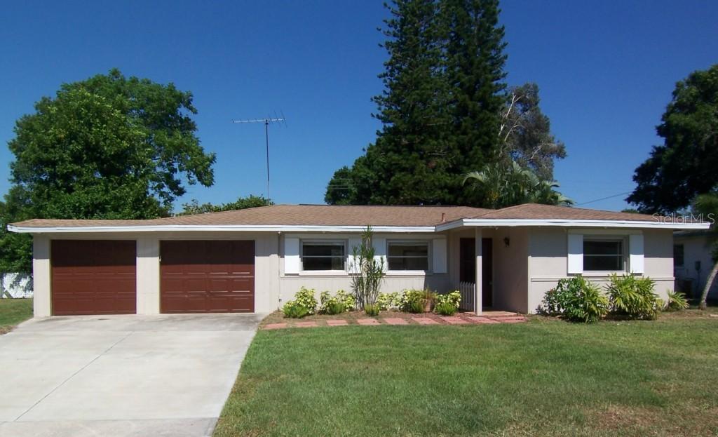 3247 S Lockwood Ridge Rd., Sarasota, FL 34239